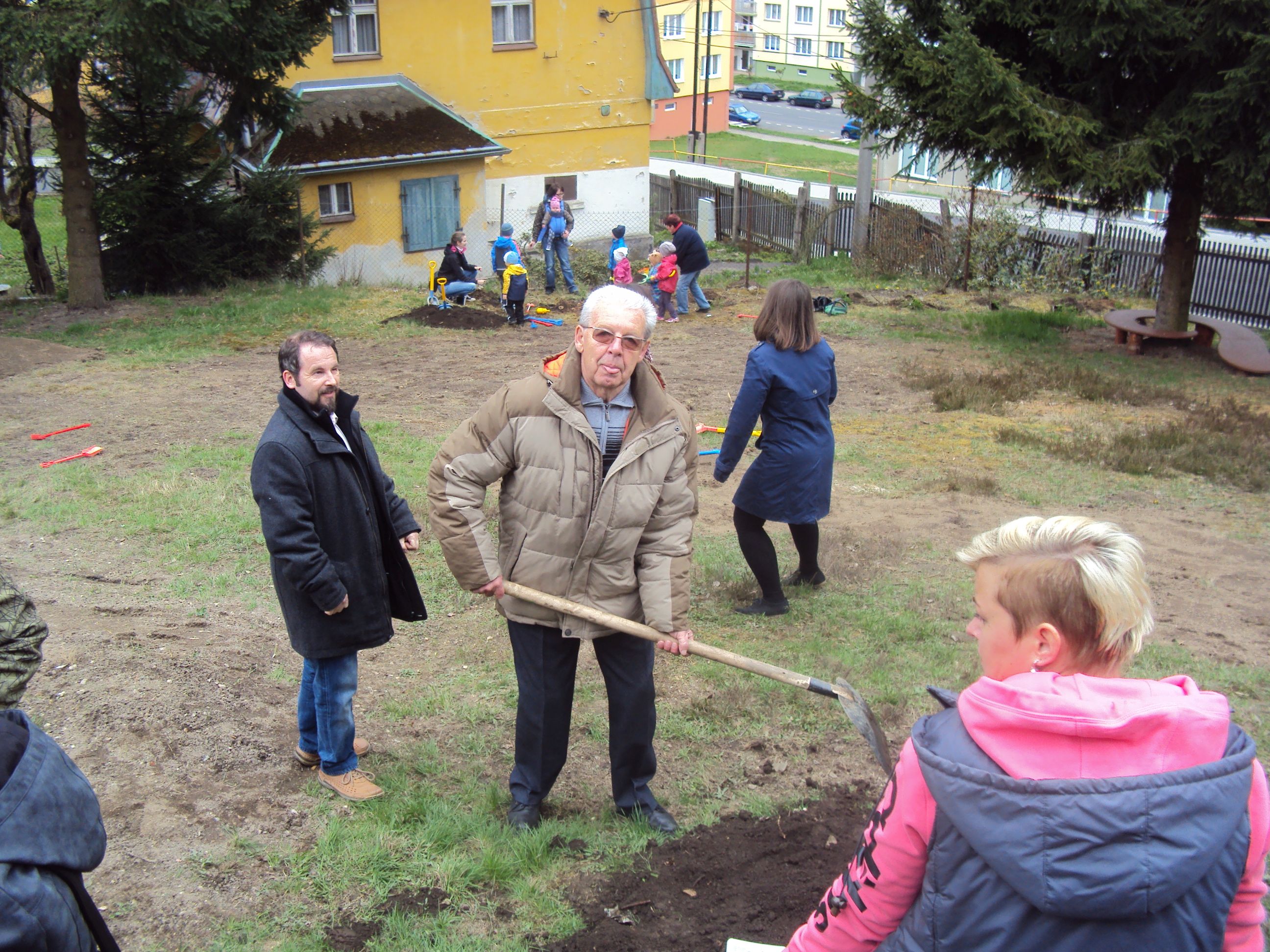 image011