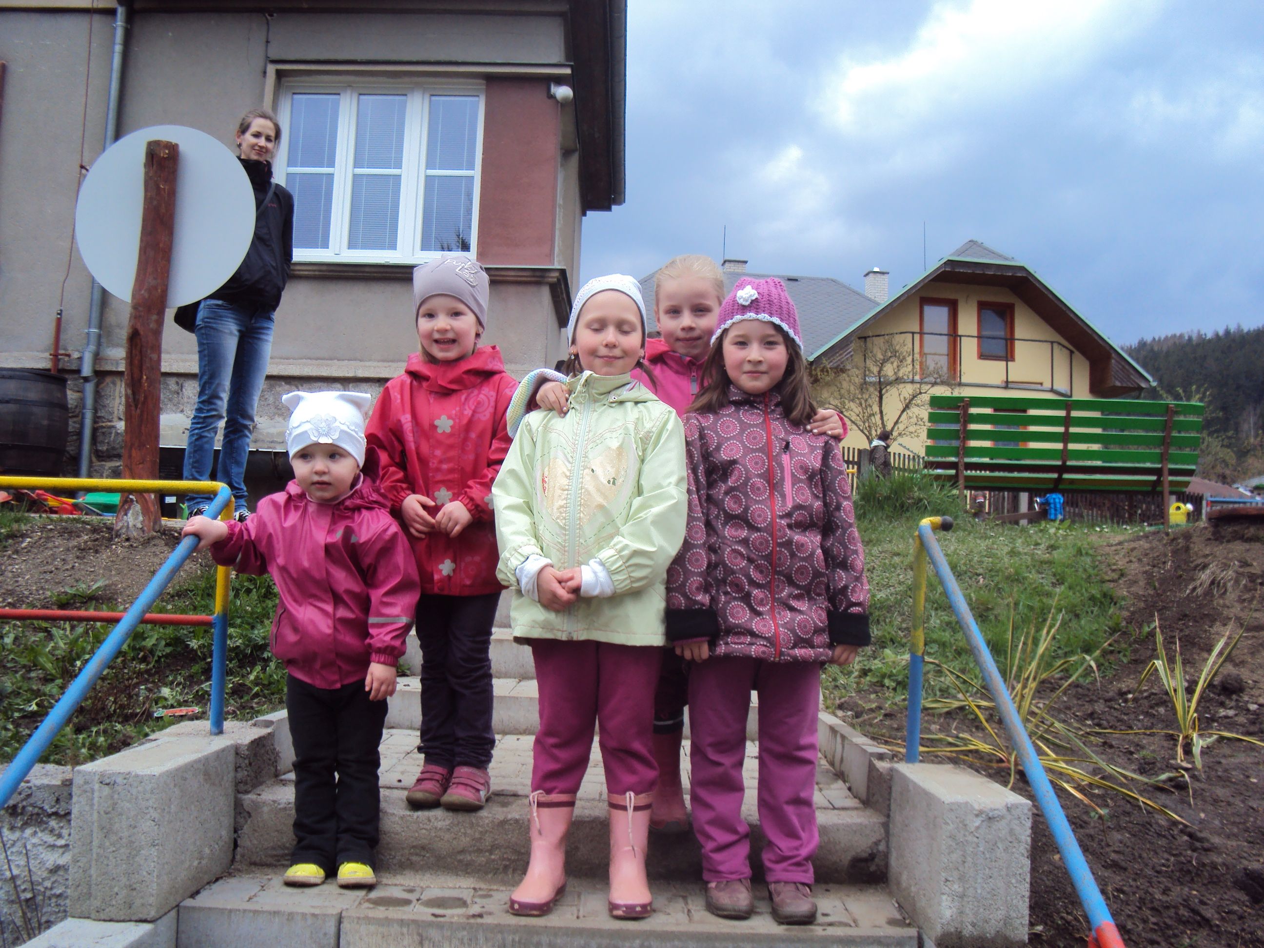 image026
